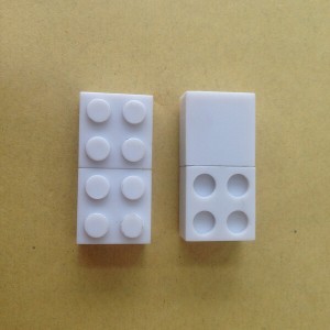 EI-0076 Custom Building Block Flash Drive